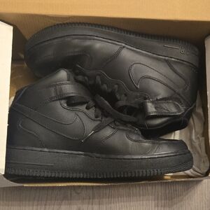 Nike Men's All-Black High-Top Sneakers
